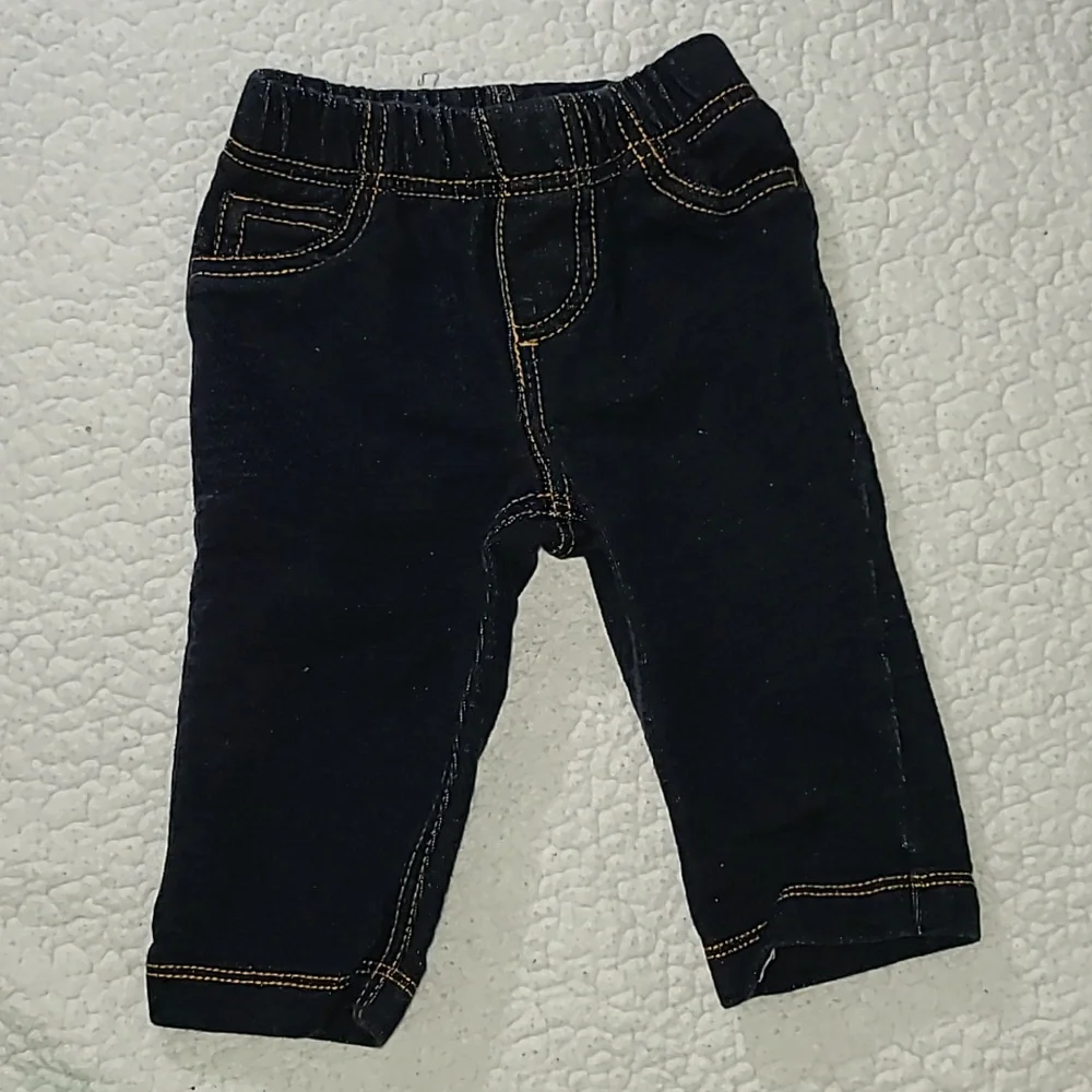 (Pre-loved) Carter's Matching set - Picture 4 of 5